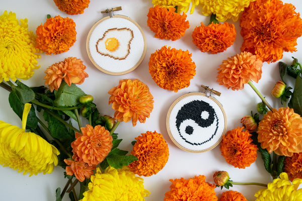 Egg Mini Cross Stitch Kit
